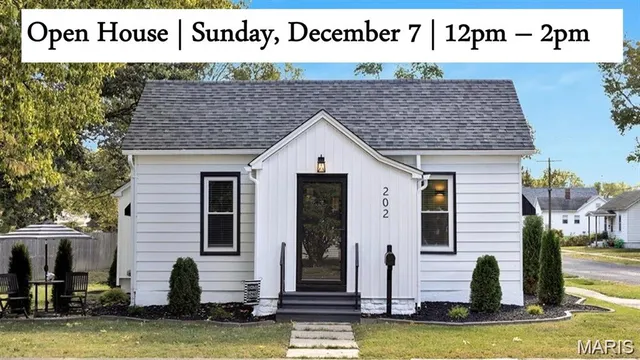 $154,900 | 202 East Olive Street, Staunton, IL 62088
