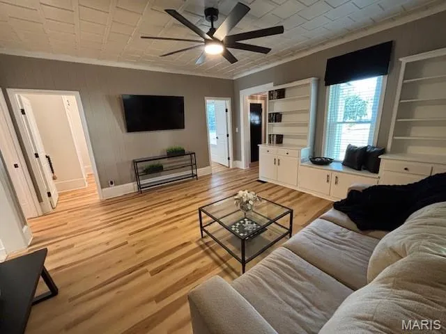 $184,000 | 202 East Olive Street, Staunton, IL 62088