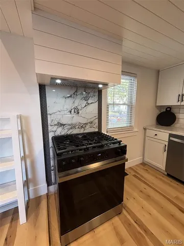 $184,000 | 202 East Olive Street, Staunton, IL 62088