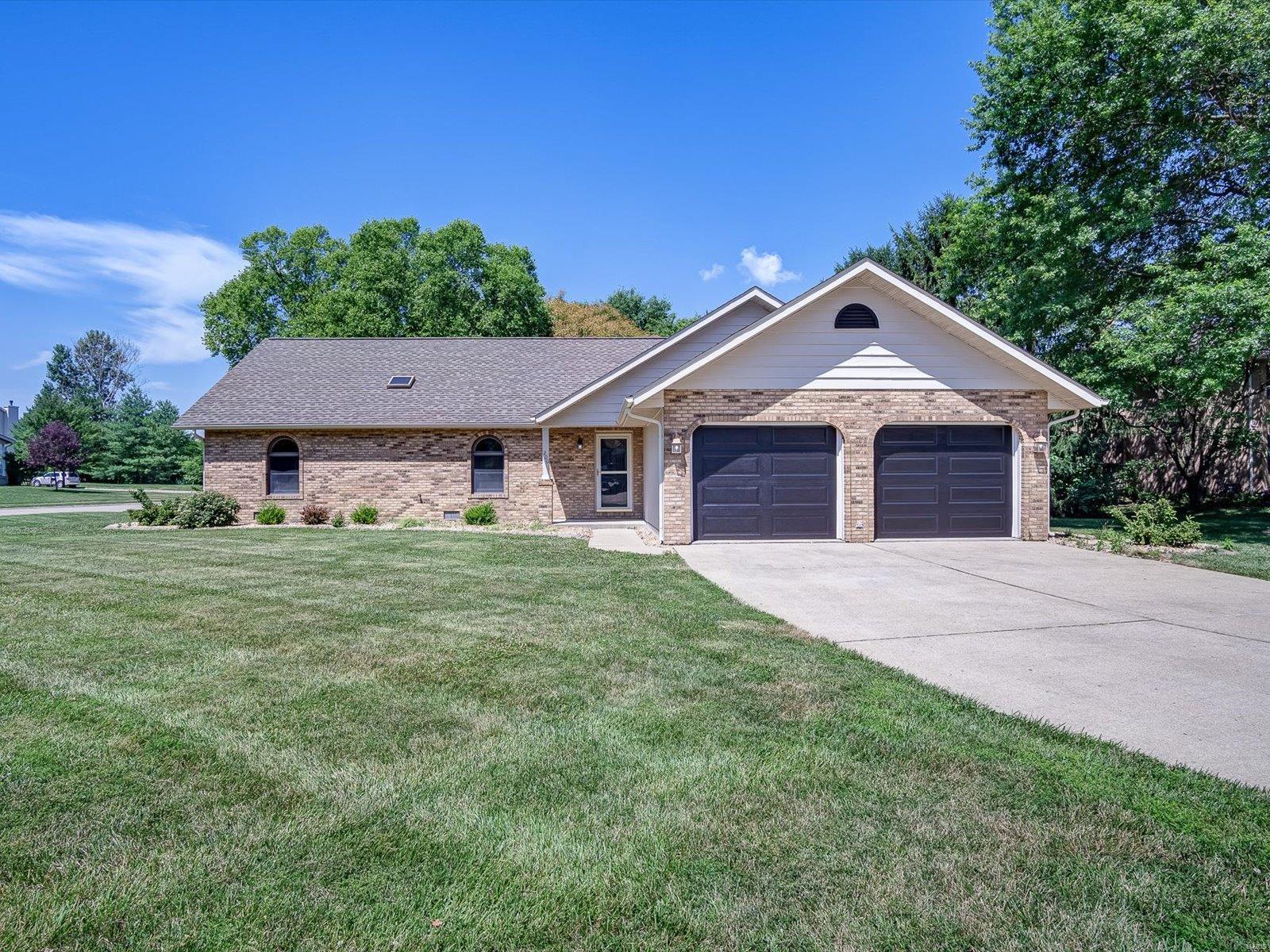 200 Archview Drive Belleville, IL 62221 - Photo 2 of 27 Gallery Image 2