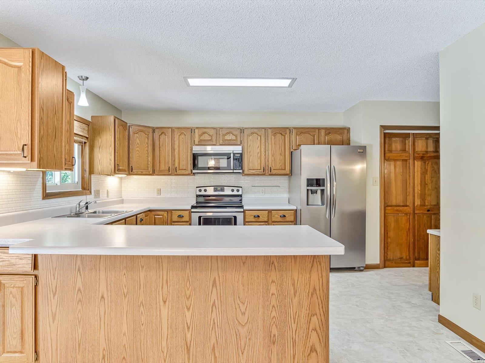 200 Archview Drive Belleville, IL 62221 - Photo 10 of 27 Gallery Image 10