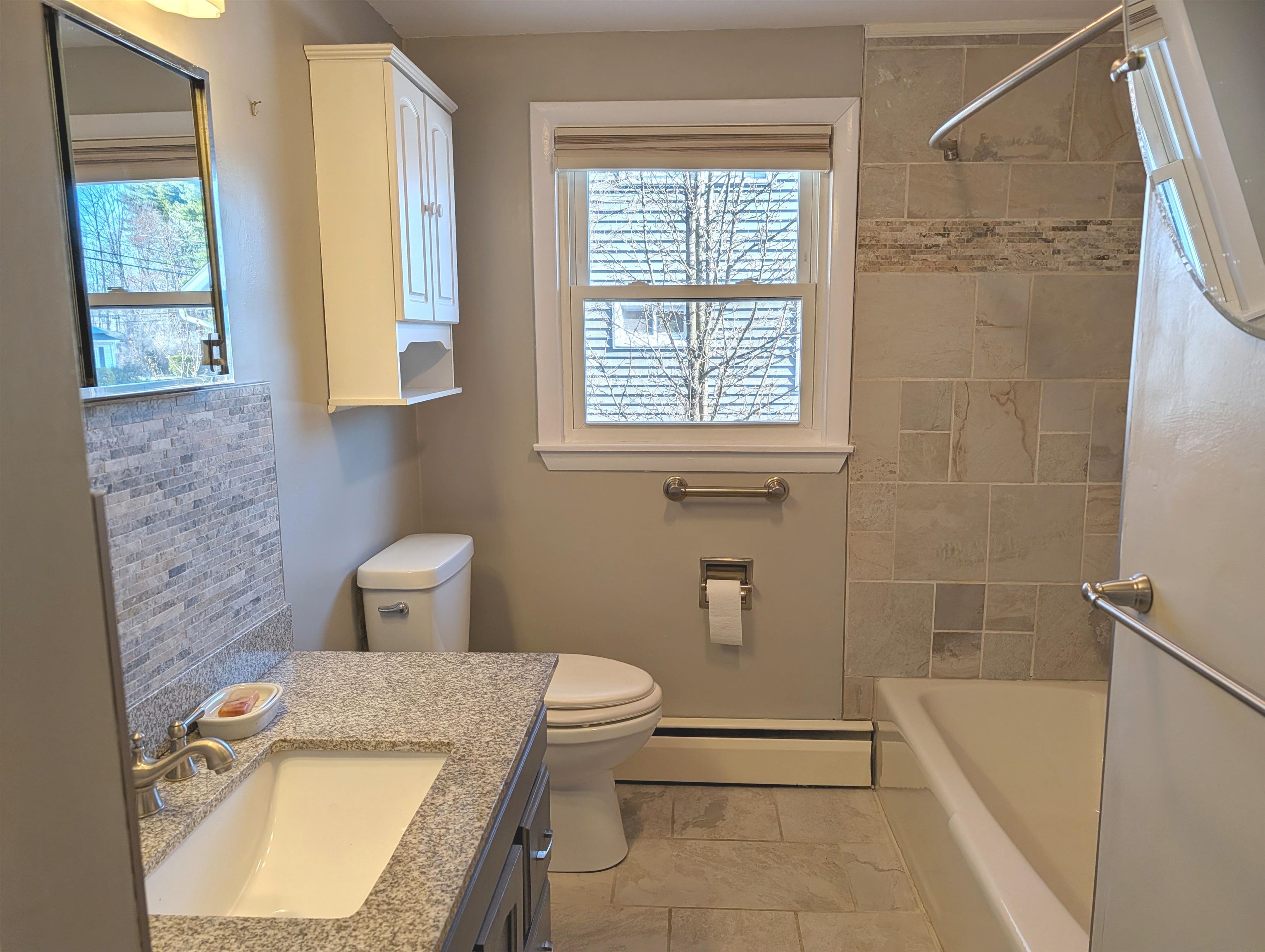 12 Fernand Street Manchester, NH 03103 - Photo 16 of 30