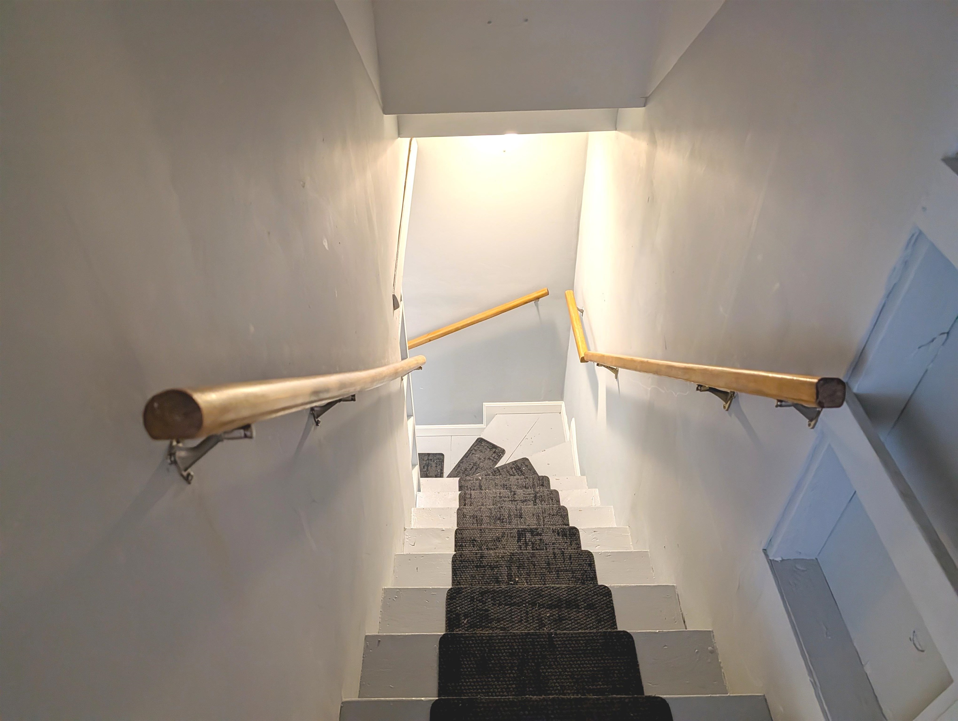 12 Fernand Street Manchester, NH 03103 - Photo 17 of 30