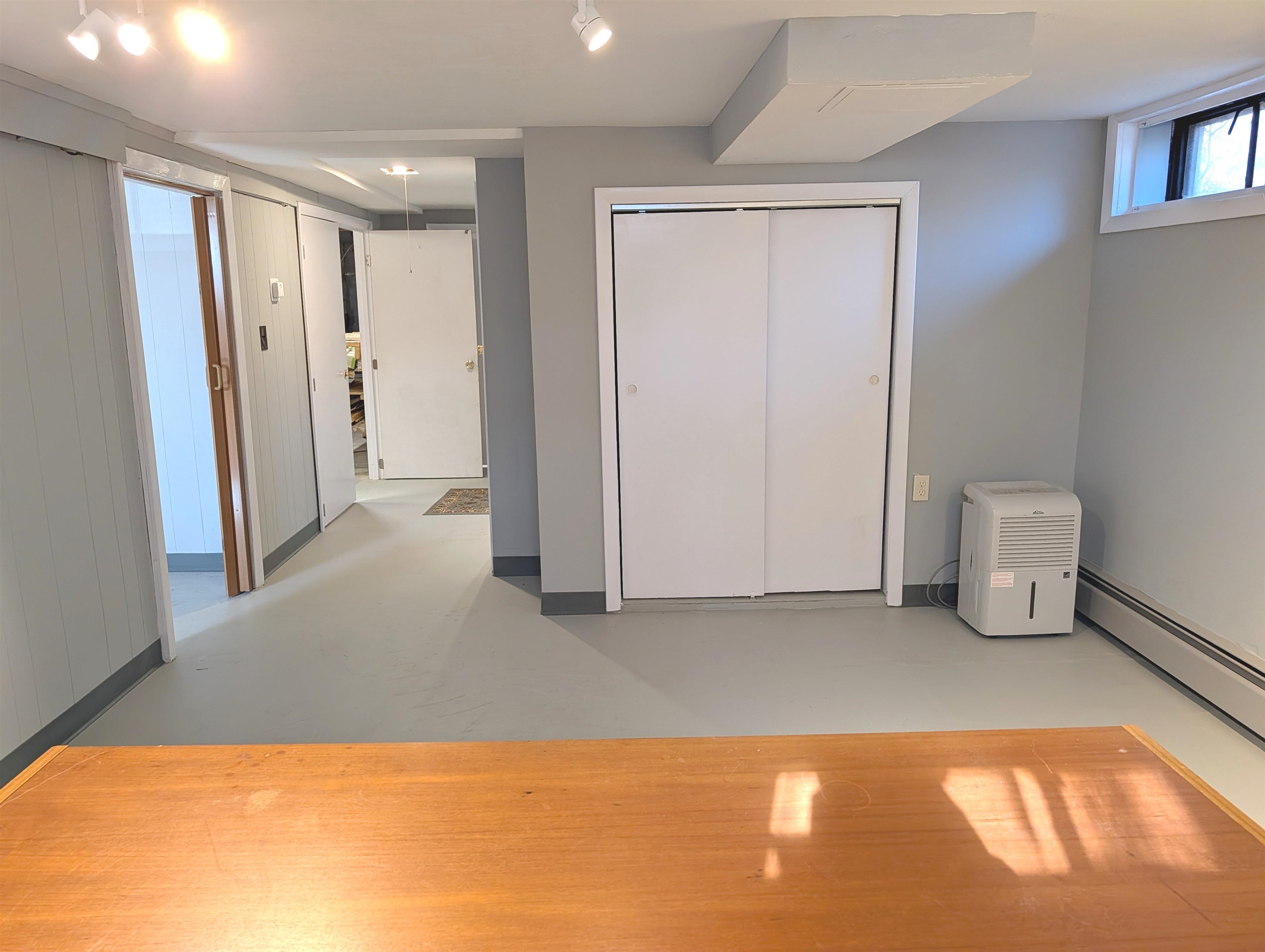 12 Fernand Street Manchester, NH 03103 - Photo 20 of 30