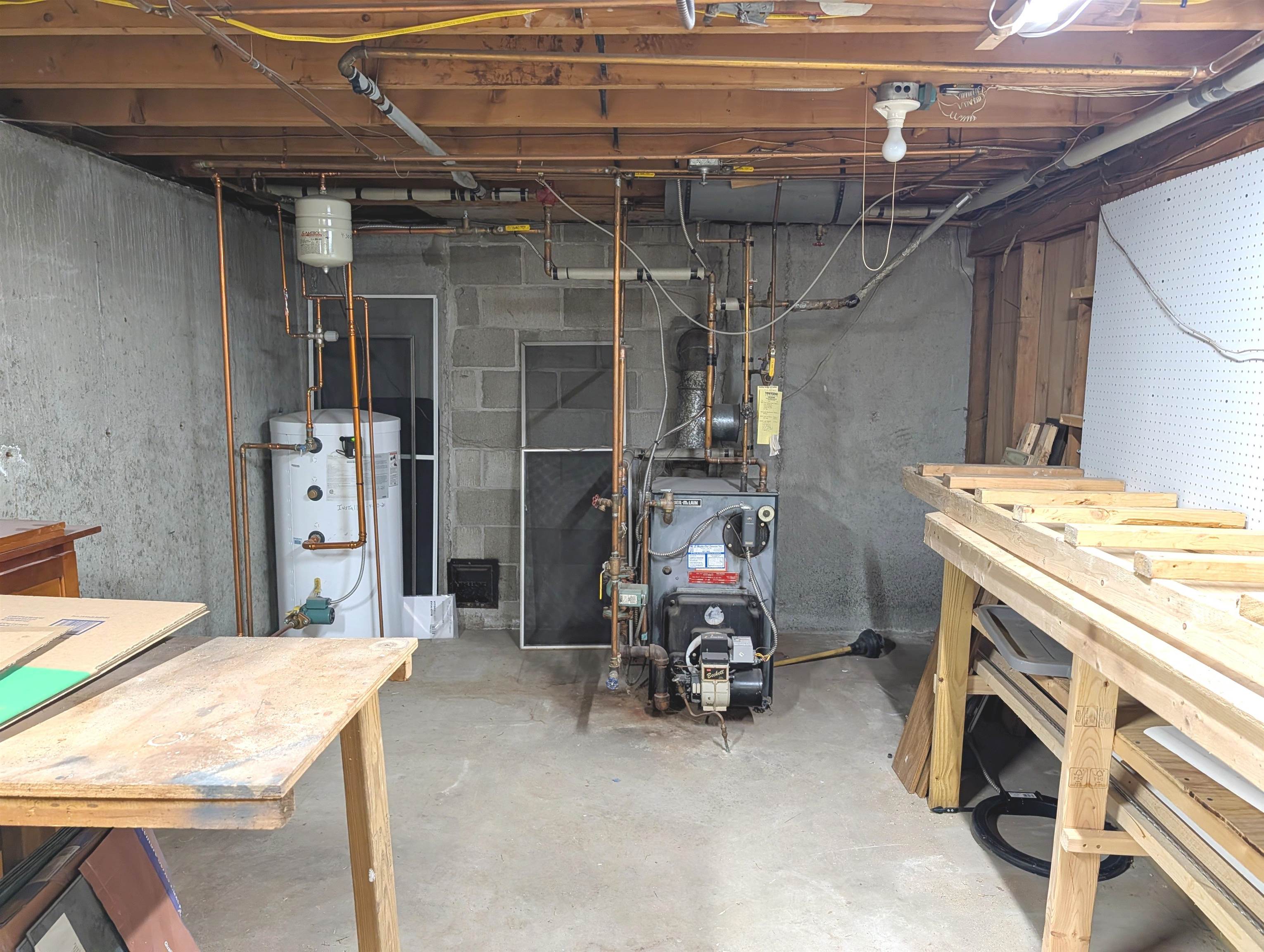 12 Fernand Street Manchester, NH 03103 - Photo 26 of 30