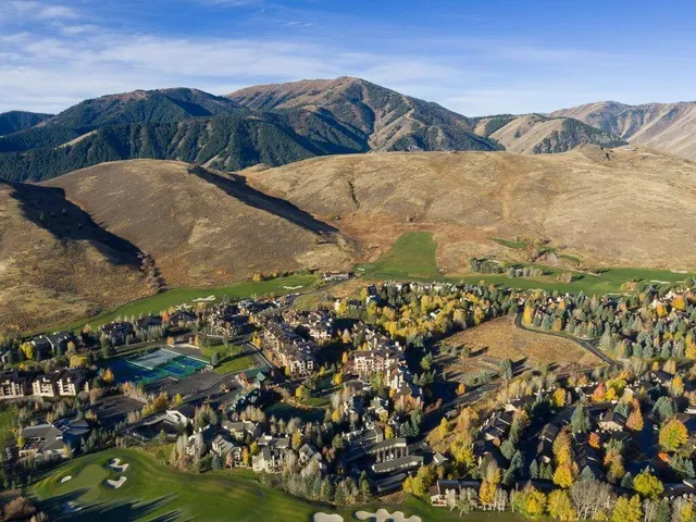 $1,450,000 | 106 Village Way, Unit 16, Sun Valley, ID 83353