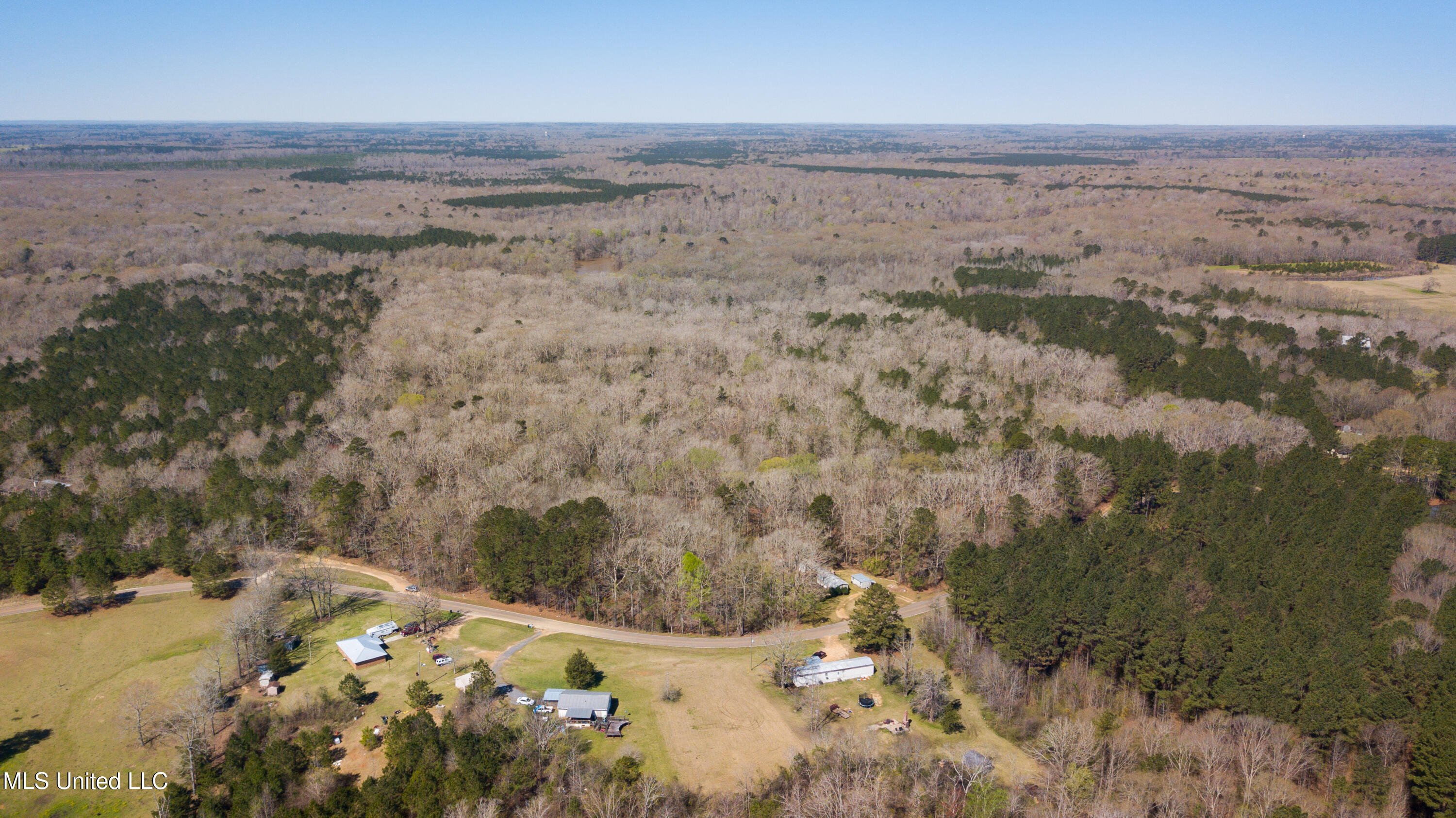 481 Ward Road Florence, MS 39073 - Photo 12 of 21 EF86DA89-6474-41A3-A5C7-8331D5F902A5