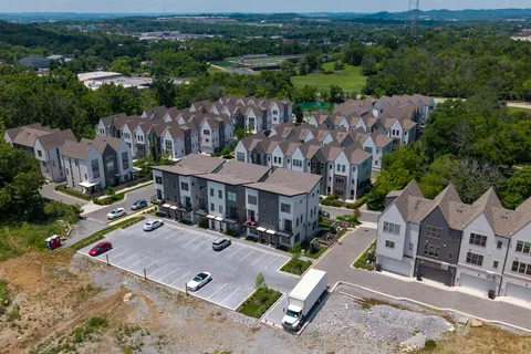 $314,900 | 258 Arrowhead Drive, Nashville, TN 37216