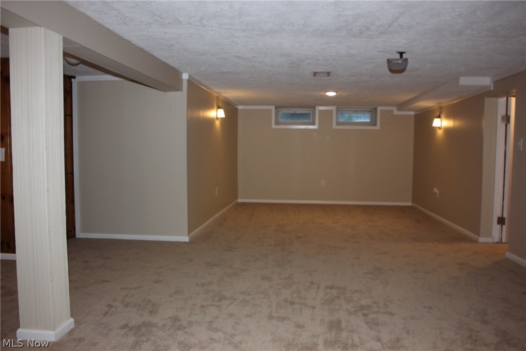 2536 Ashurst Road University Heights, OH 44118 - Photo 21 of 22