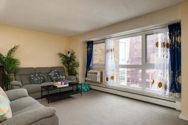 $2,500 | 433 South 7th Street, Unit 1613, Minneapolis, MN 55415