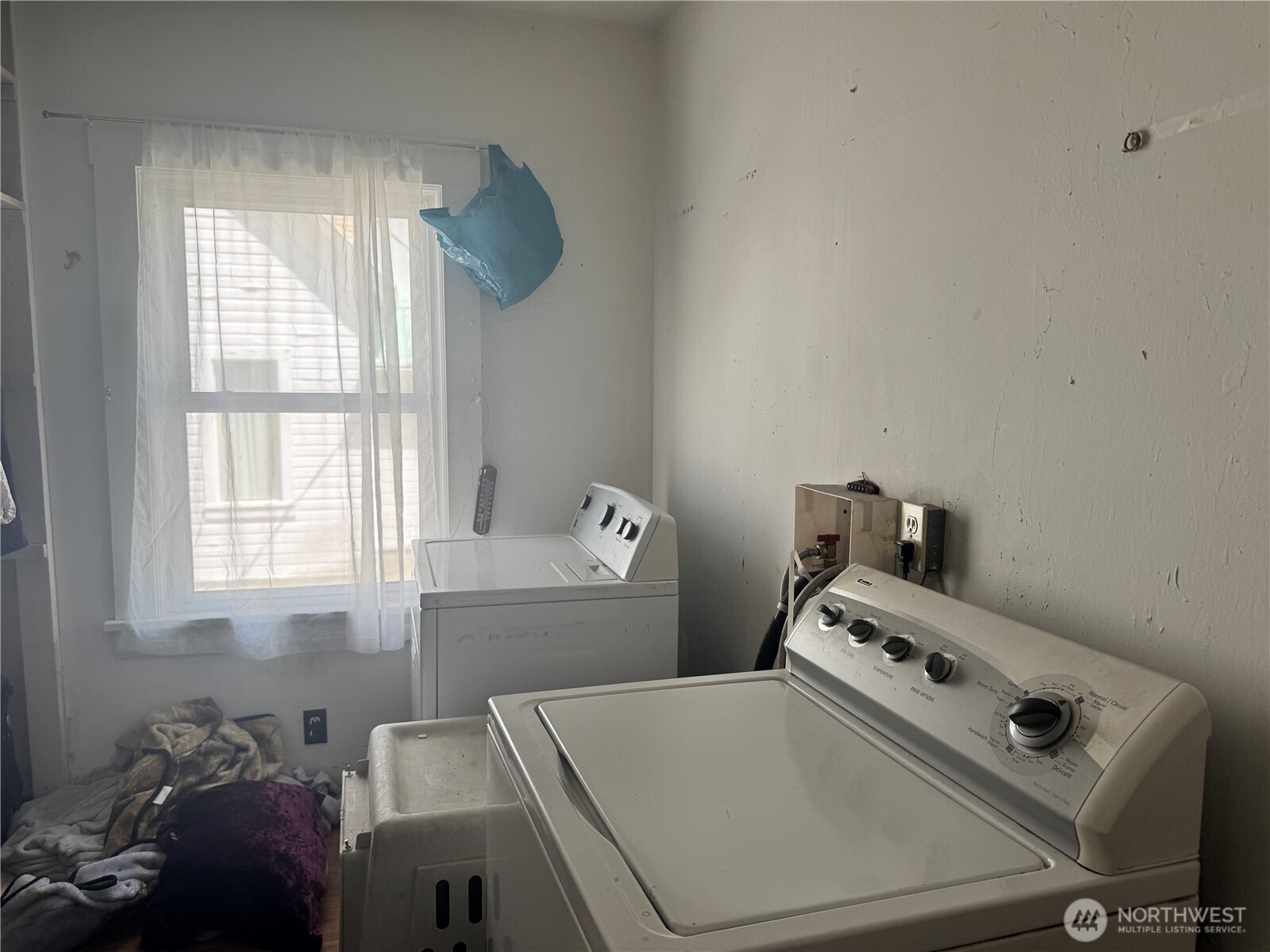 8 South Main Street Curlew, WA 99118 - Photo 19 of 25 a room with storage and utility room