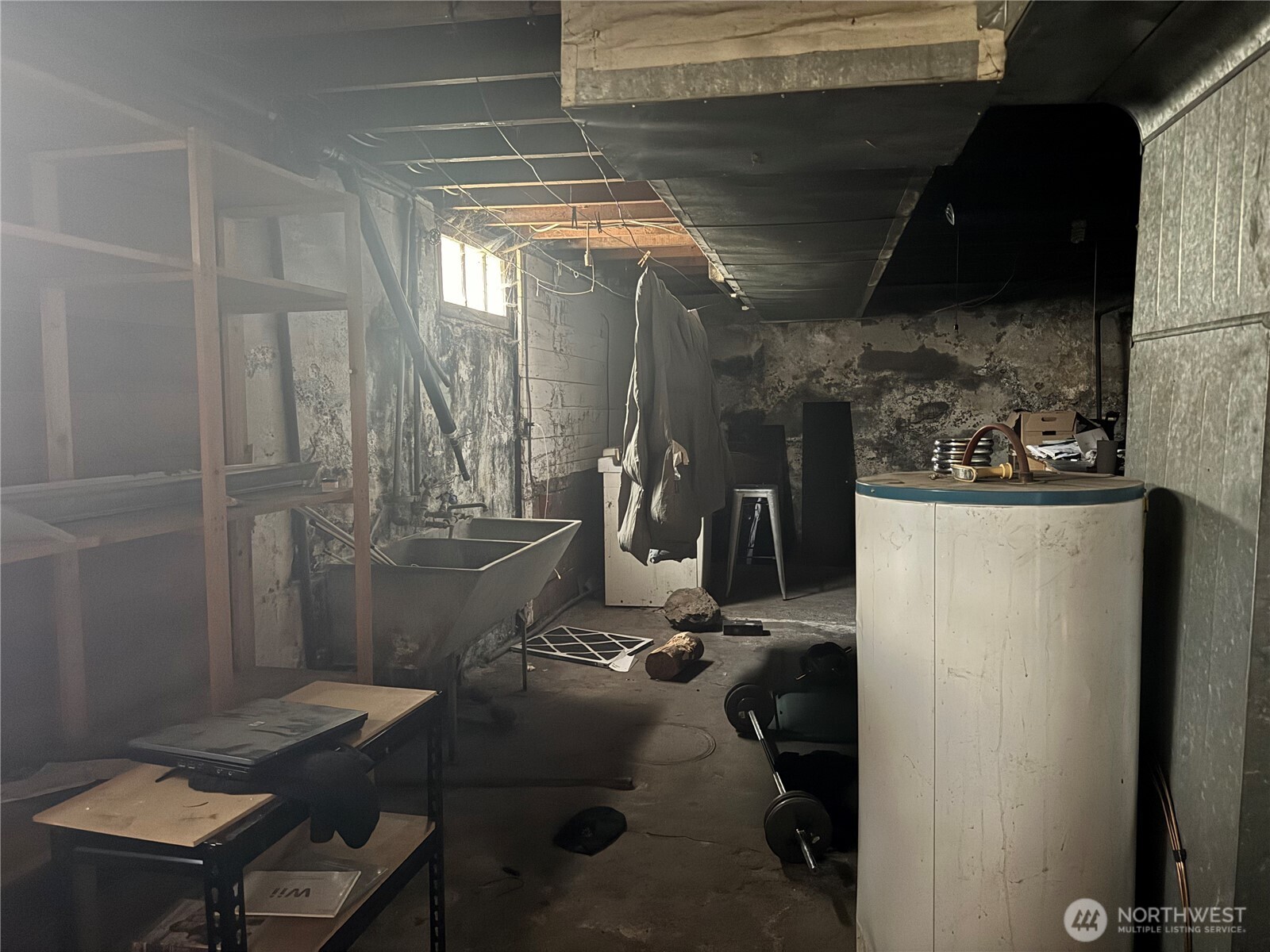 8 South Main Street Curlew, WA 99118 - Photo 10 of 25 a room with musical instruments