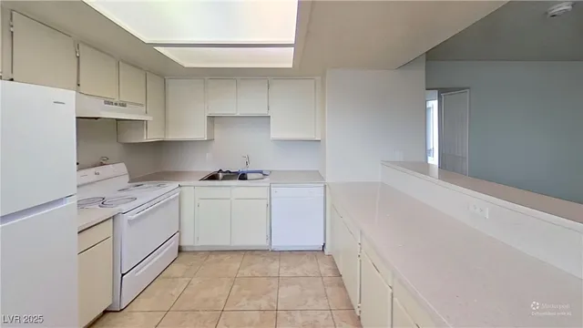 $830,000 | 2201 James Bilbray Drive, Las Vegas, NV 89108