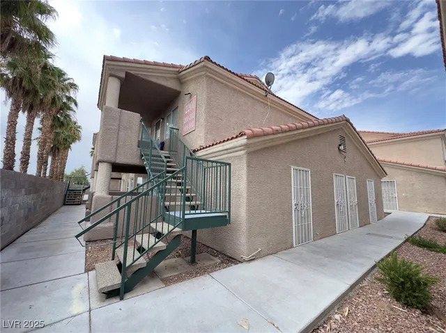 $830,000 | 2201 James Bilbray Drive, Las Vegas, NV 89108