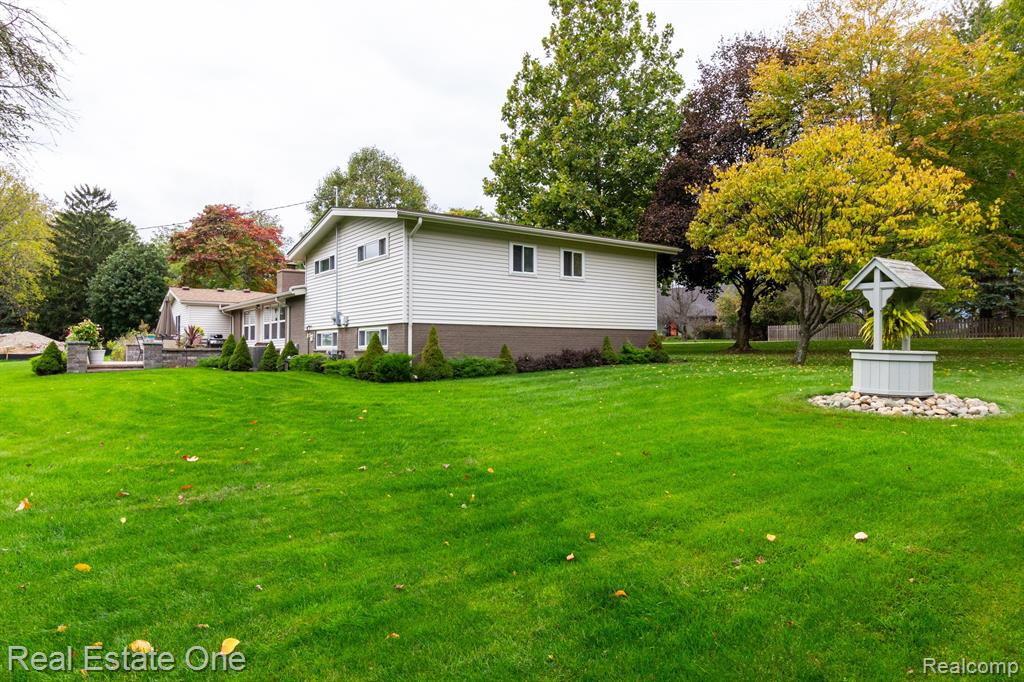 2331 Rusk Road Rochester Hills, MI 48306 - Photo 39 of 46