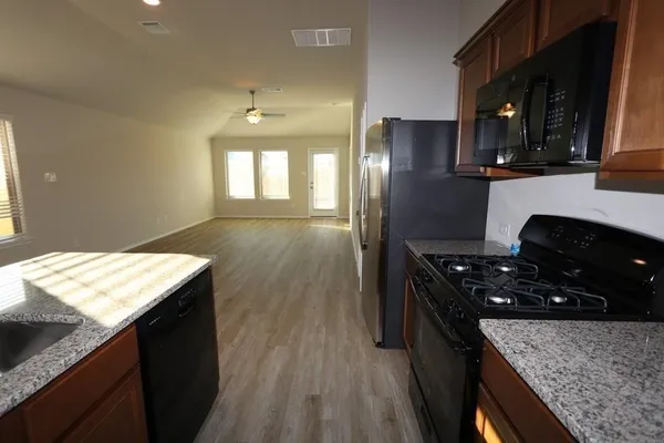 $2,100 | 21423 Bluebonnet Cove Court, Cypress, TX 77433