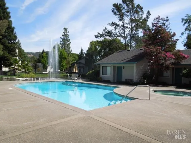 $350,000 | 2802 Woodlake Drive, Santa Rosa, CA 95405