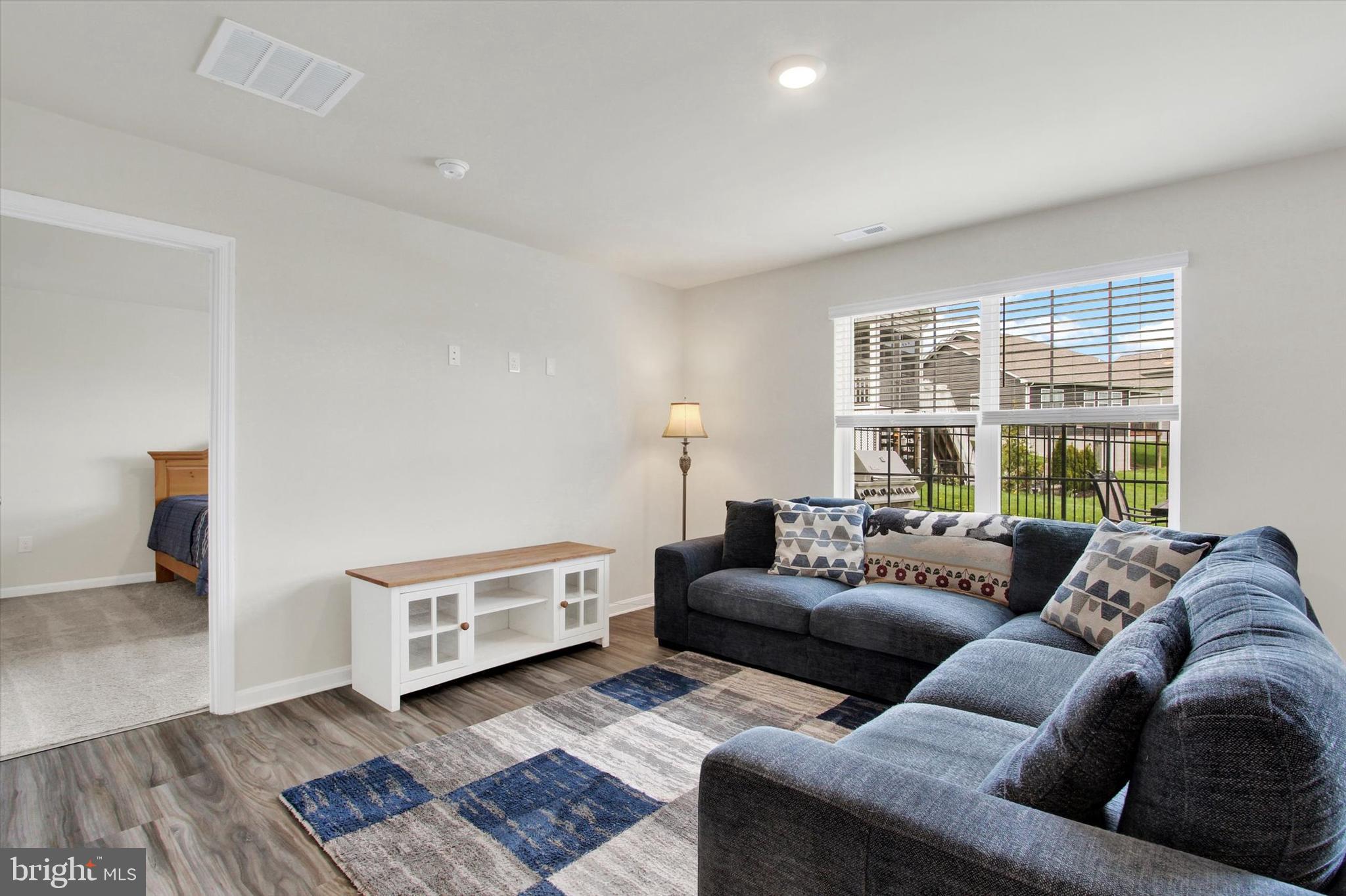 130 River Road Gettysburg, PA 17325 - Photo 6 of 27 Living Room