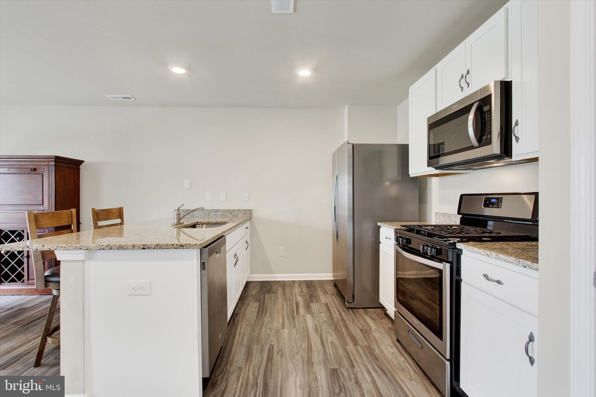 130 River Road Gettysburg, PA 17325 - Photo 8 of 27 A full complement of appliances included