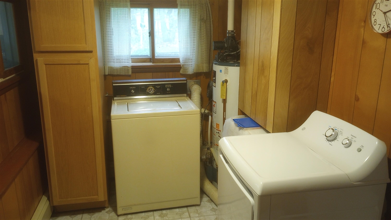 27 North Campbell Road Fountain, MI 49410 - Photo 13 of 34
