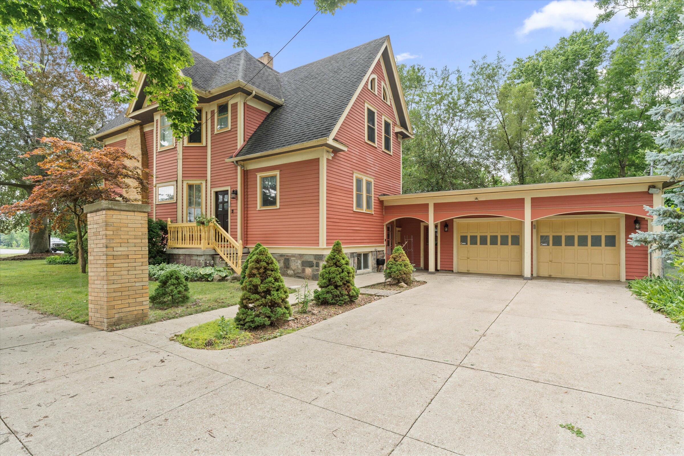 196 East Michigan Avenue Three Rivers, MI 49093 - Photo 3 of 58 05-DSC09150