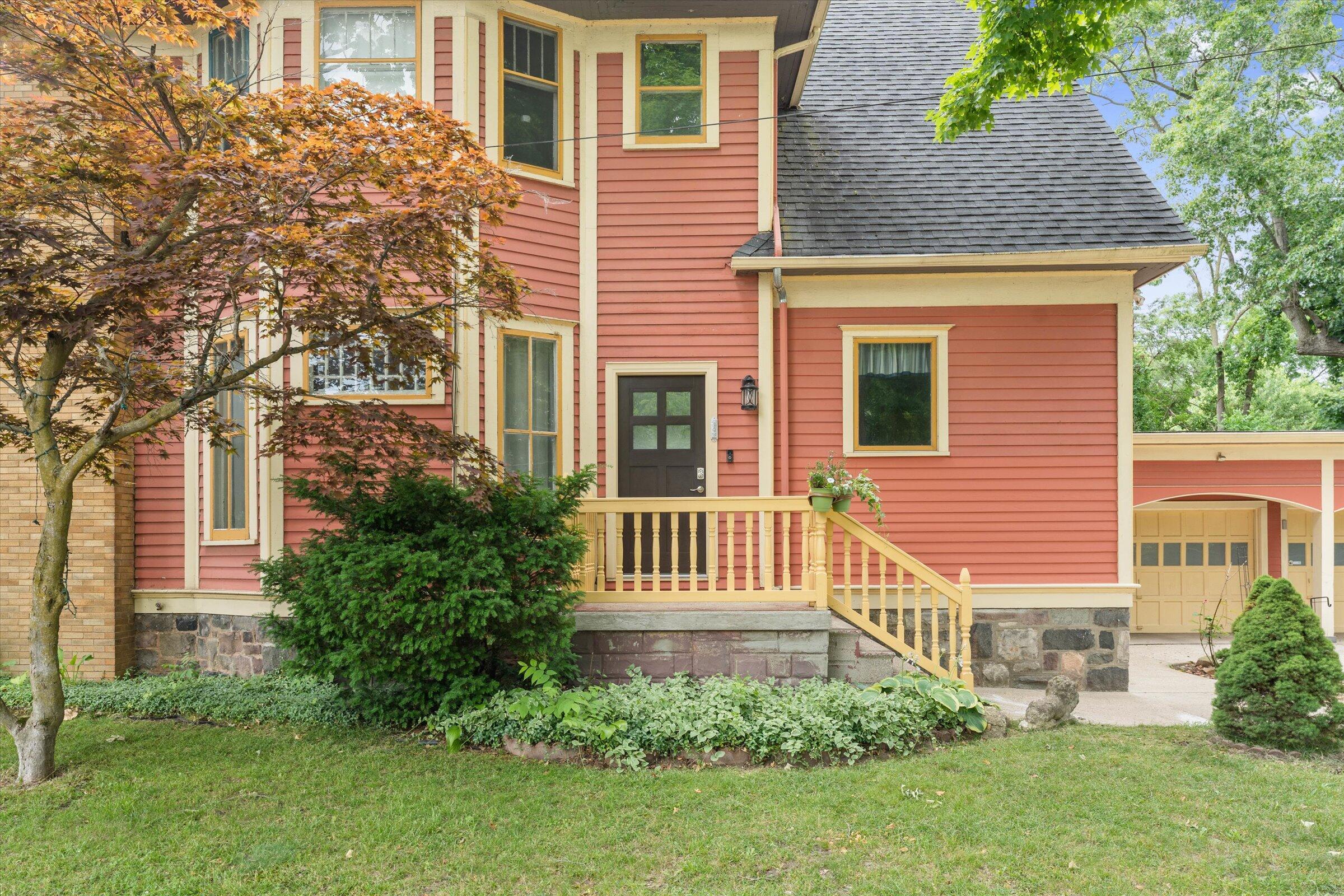 196 East Michigan Avenue Three Rivers, MI 49093 - Photo 4 of 58 03-DSC09145