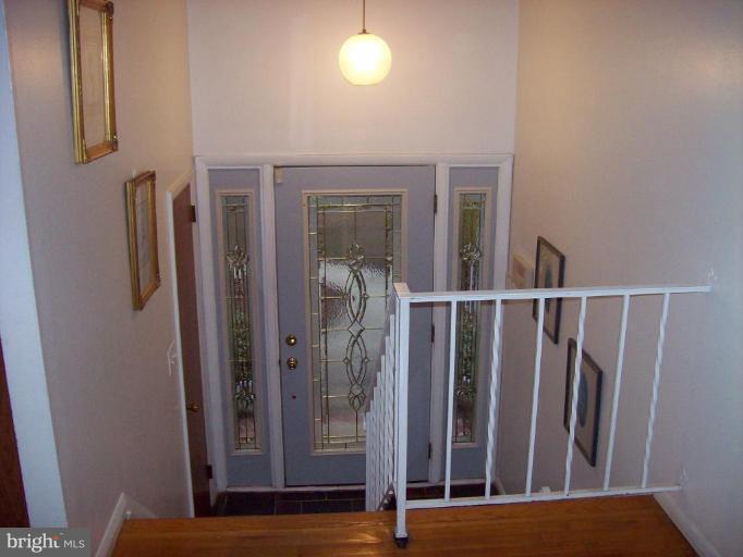 7933 Central Road Pasadena, MD 21122 - Photo 9 of 14 Entrance / Foyer