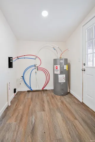 $169,900 | 512 North 13th Street, Elwood, IN 46036