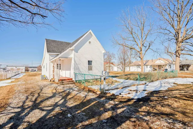 $169,900 | 512 North 13th Street, Elwood, IN 46036