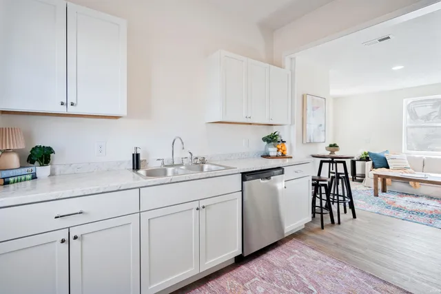 $169,900 | 512 North 13th Street, Elwood, IN 46036