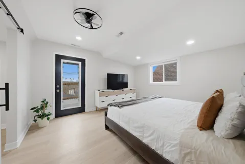 $890,000 | 2721 North Western Avenue, Chicago, IL 60647