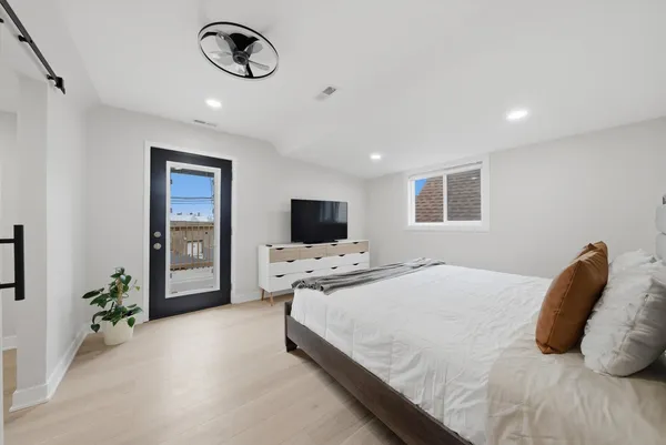 $869,900 | 2721 North Western Avenue, Chicago, IL 60647