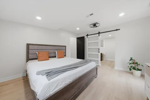 $890,000 | 2721 North Western Avenue, Chicago, IL 60647