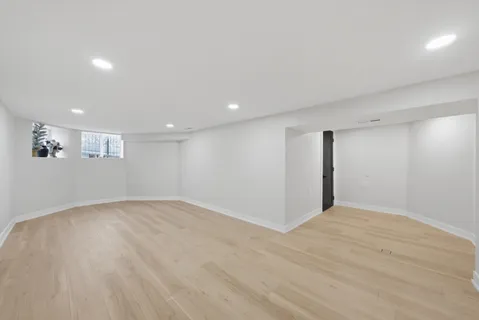 $890,000 | 2721 North Western Avenue, Chicago, IL 60647