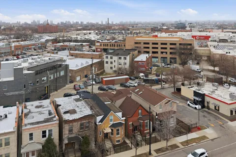 $890,000 | 2721 North Western Avenue, Chicago, IL 60647
