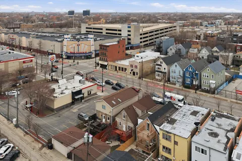 $890,000 | 2721 North Western Avenue, Chicago, IL 60647