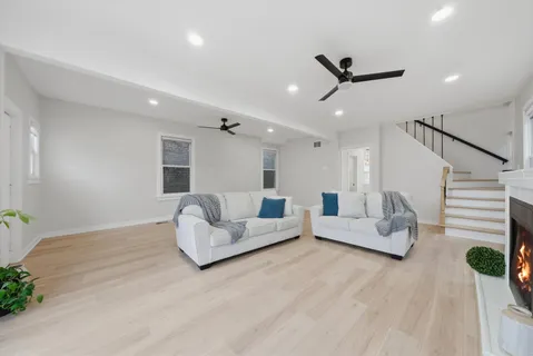 $890,000 | 2721 North Western Avenue, Chicago, IL 60647