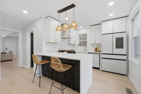 $869,900 | 2721 North Western Avenue, Chicago, IL 60647