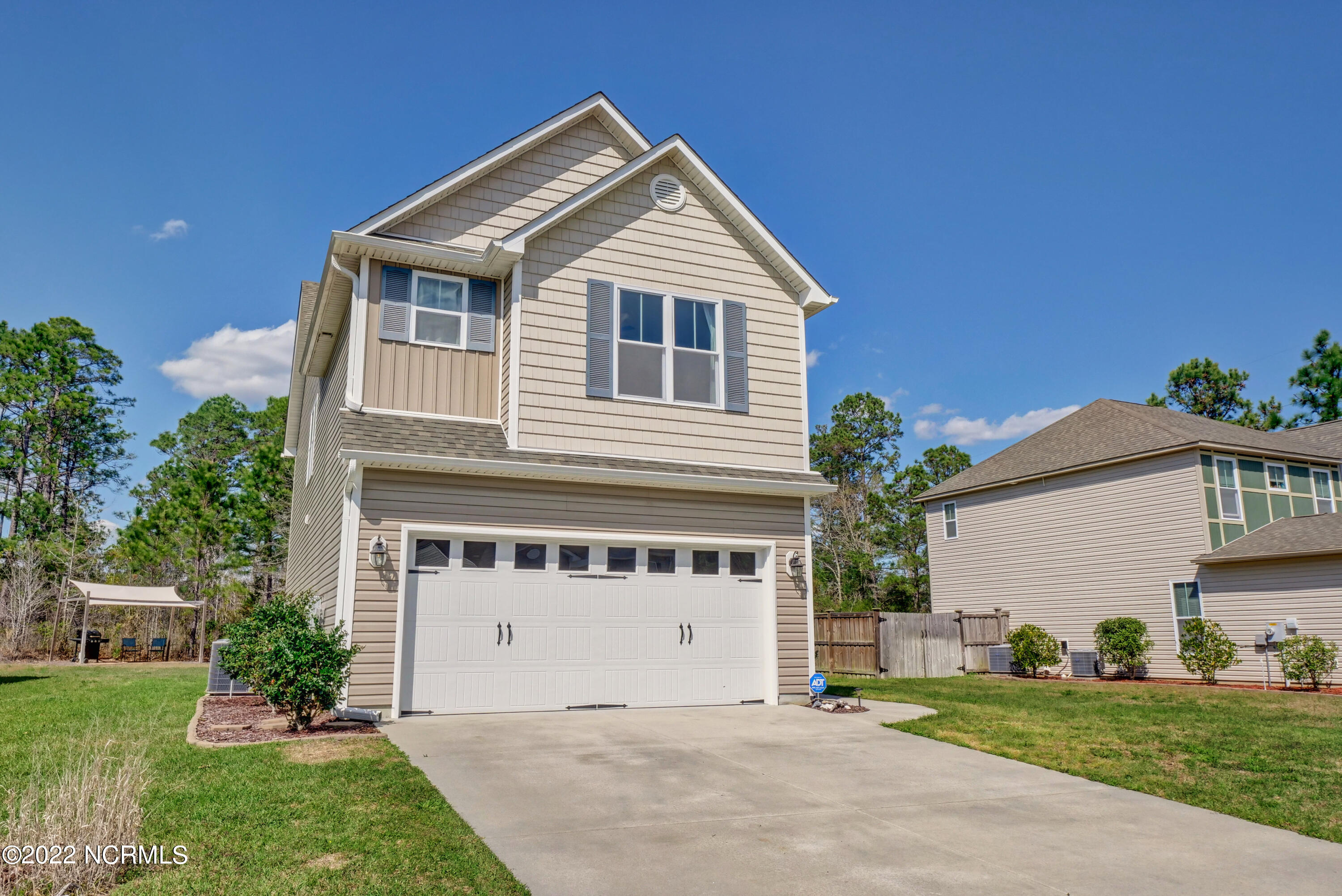 102 Bungalow Road Holly Ridge, NC 28445 - Photo 2 of 34 001_p8000935_36_37_38_39_40_41