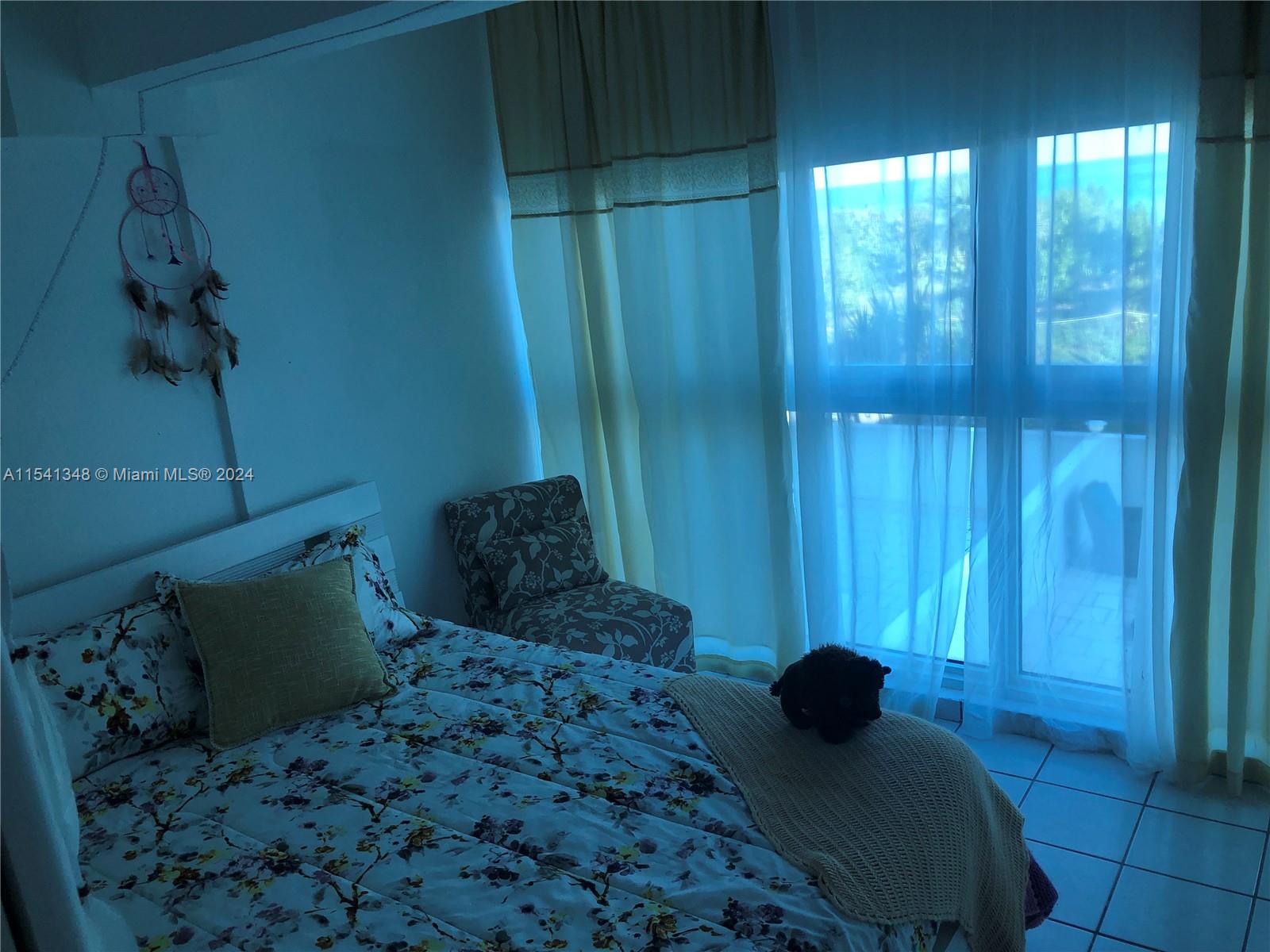 5445 Collins Avenue, Unit TH2 Miami Beach, FL 33140 - Photo 2 of 11