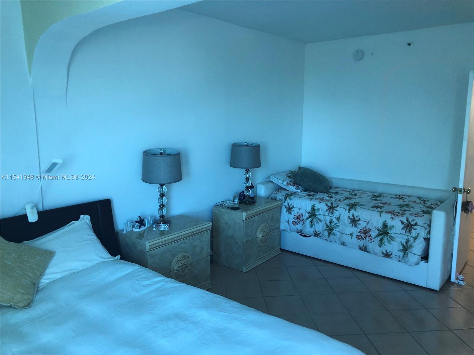 5445 Collins Avenue, Unit TH2 Miami Beach, FL 33140 - Photo 7 of 11