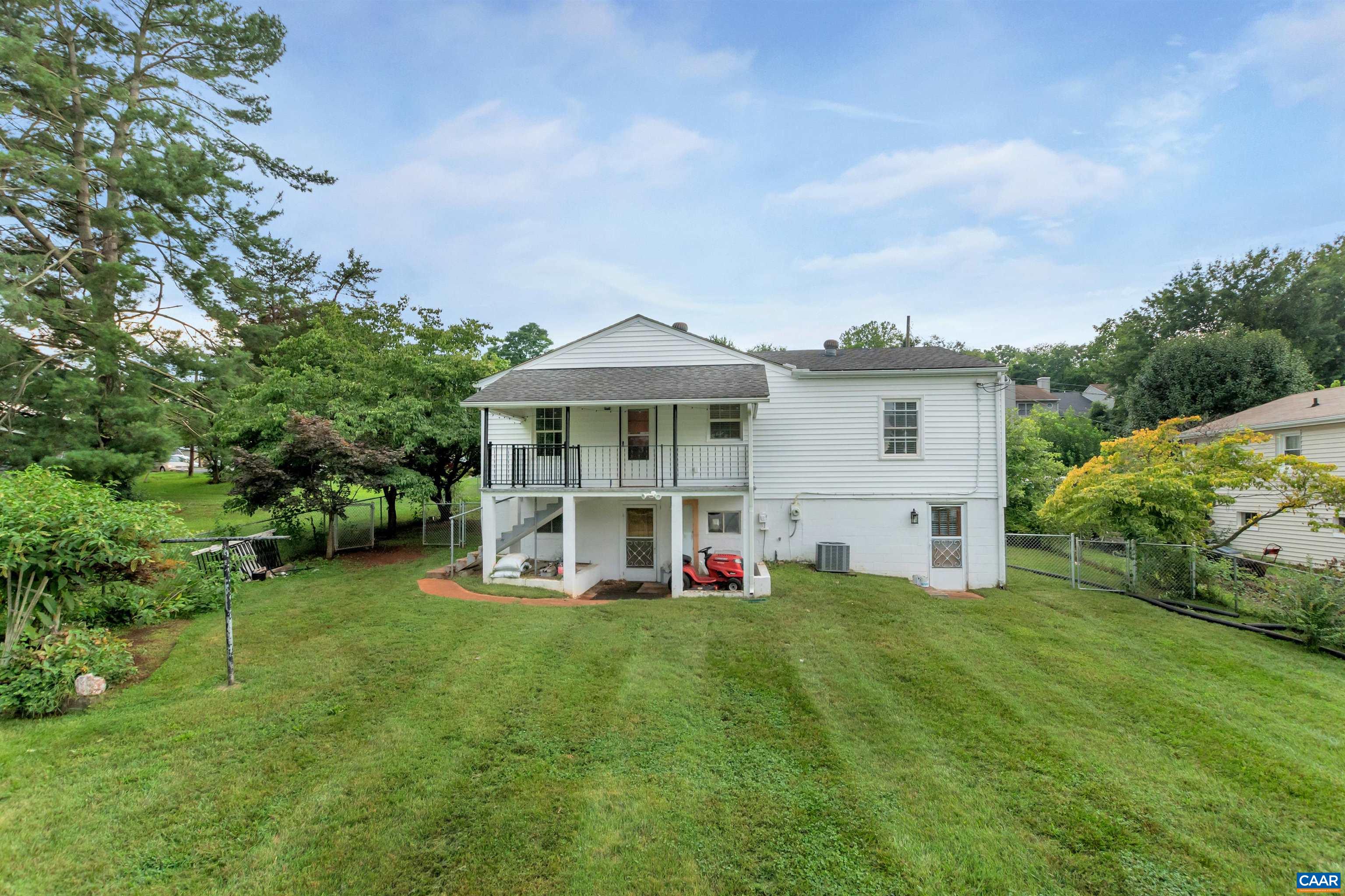936 Rives Street Charlottesville, VA 22902 - Photo 21 of 27 Gallery Image 21