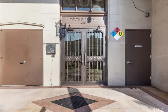 a view of an entryway with a door