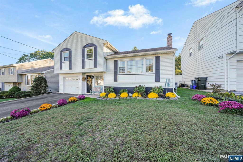 3 Faber Place Nutley, NJ 07110 - Photo 3 of 31