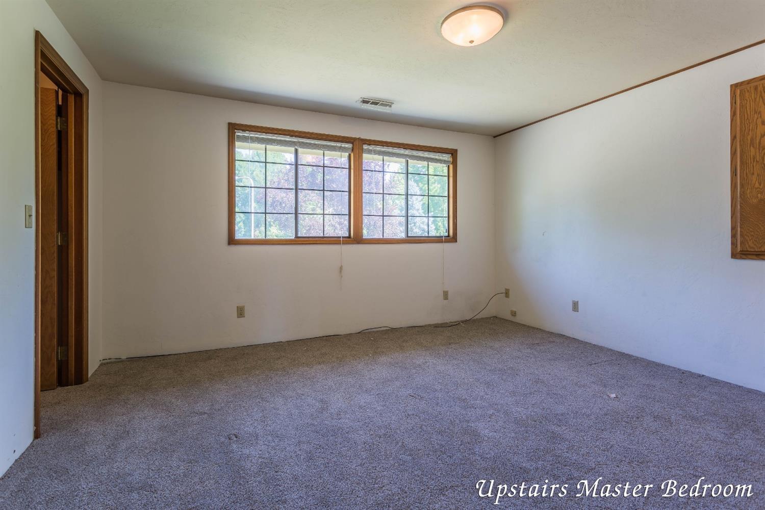 2829 Barclay Road Medford, OR 97504 - Photo 5 of 35 Additional Photo