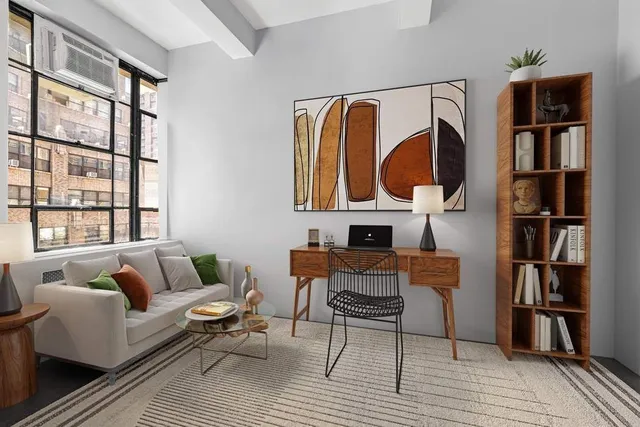 $2,500,000 | 335 West 38th Street, Unit 11 | Hudson Yards