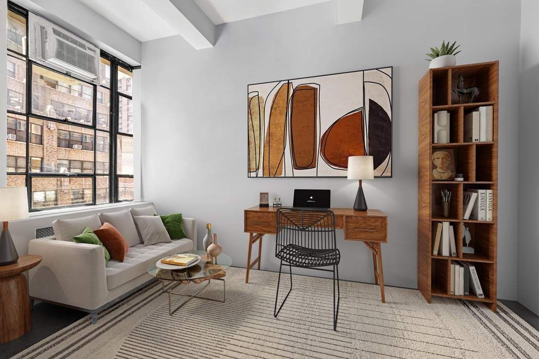 335 West 38th Street, Unit 11 Manhattan, NY 10018 - Photo 6 of 12