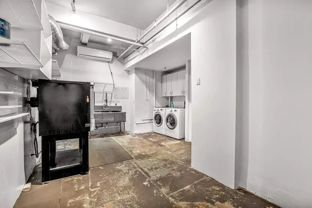 $2,500,000 | 335 West 38th Street, Unit 11 | Hudson Yards