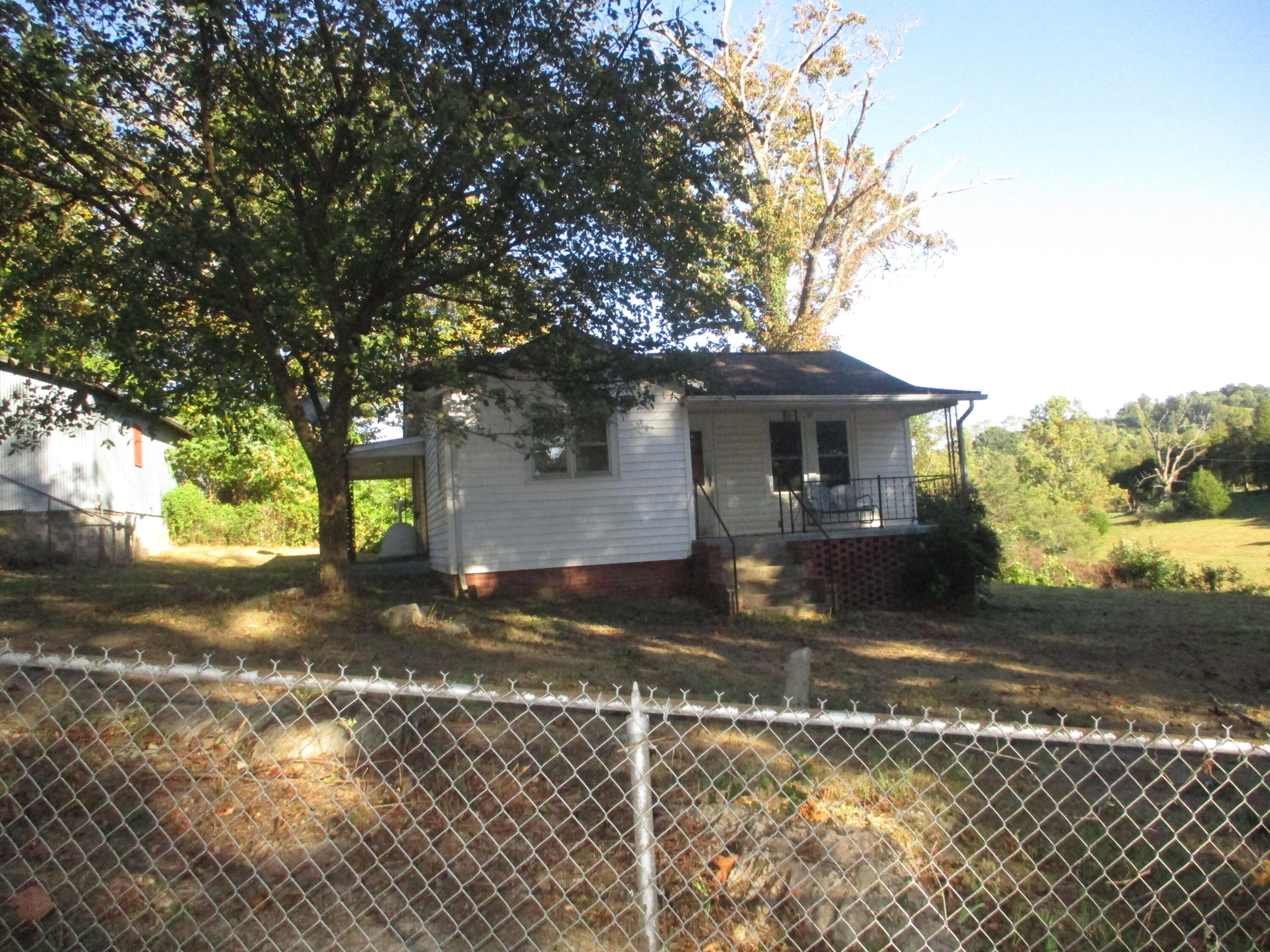 545 Lovelace Road Fall Branch, TN 37656 - Photo 3 of 38 IMG_2962
