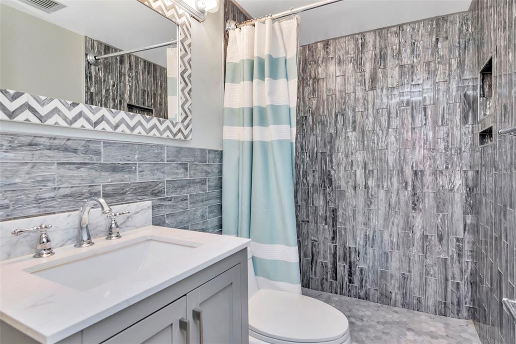 17580 Gulf Boulevard, Unit 403 Redington Shores, FL 33708 - Photo 18 of 27